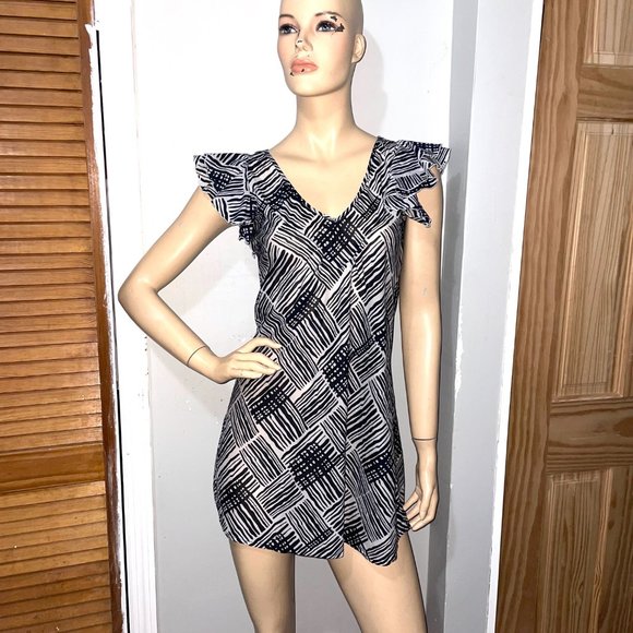 Banana Republic Tropical Floral Ruffle Shift Dress - Picture 5 of 16